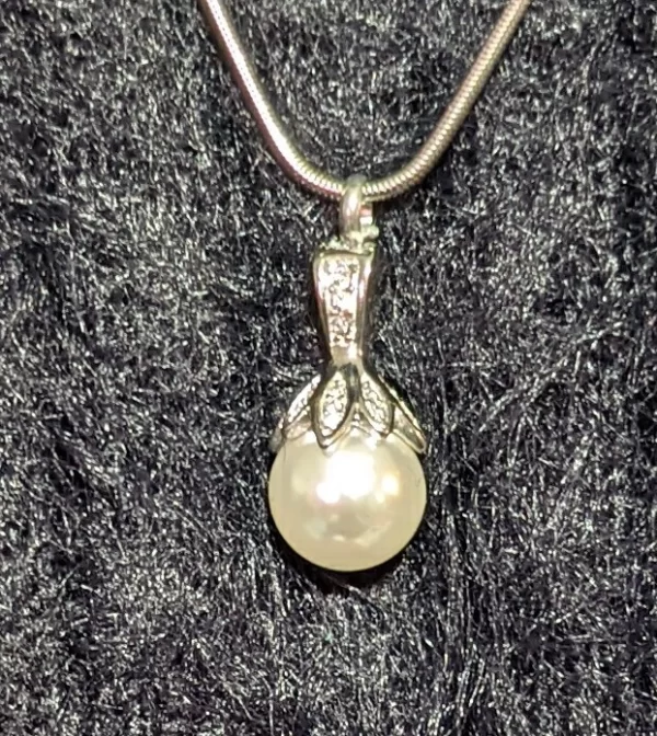 Pearl Power Pendant - Image 5